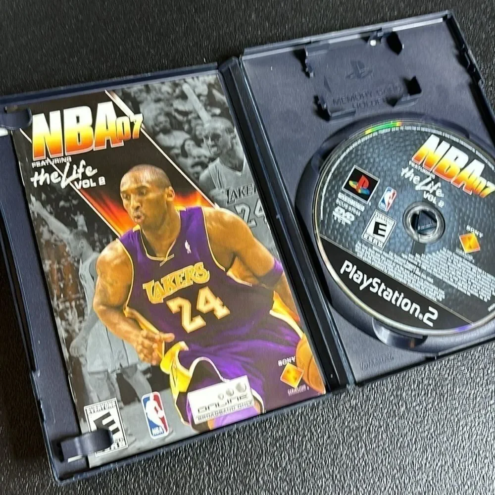 NBA 07 The Life Vol. 2 PlayStation 2 Kobe Lakers 24 PS2 Online Broadband Sony‍
